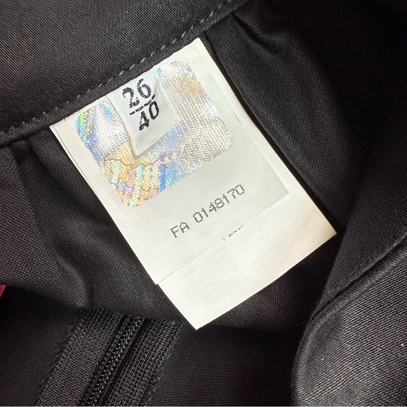 Fiorucci NOS (Deadstock) Vintage Black Mini Skirt with Playful Petal Hem Size 6 - Picture 10 of 12